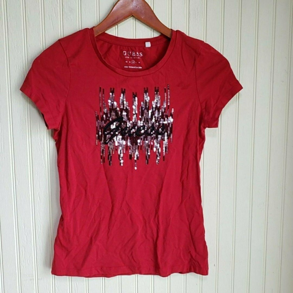 GUESS Shirt Womens Medium Red Scoop Neck Short Sleeve Sequin Logo Graphic Top